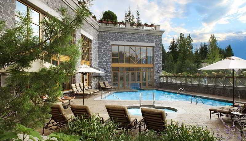 The Westin By Latour Aparthotel Whistler Bagian luar foto