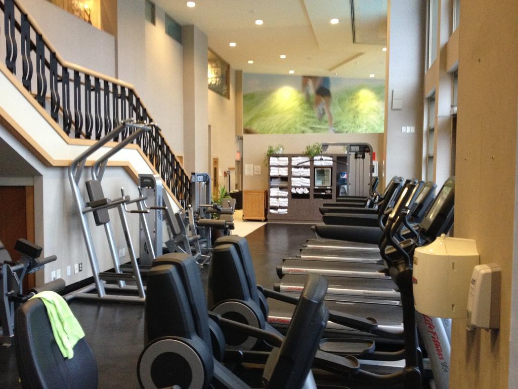 The Westin By Latour Aparthotel Whistler Bagian luar foto