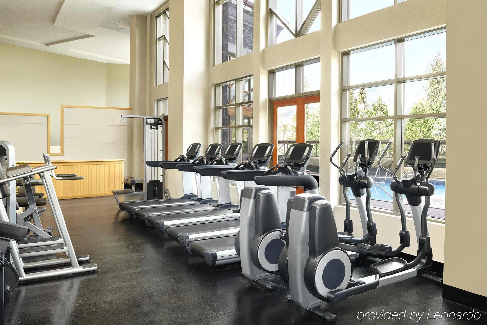 The Westin By Latour Aparthotel Whistler Bagian luar foto